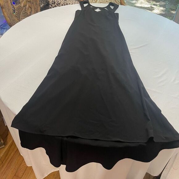 Vera Wang Black Cut Out Cocktail Dress Size 2 - Picture 1 of 7